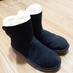 ❤❤❤Koolaburra Shearling Winter Boots Size8❤❤❤